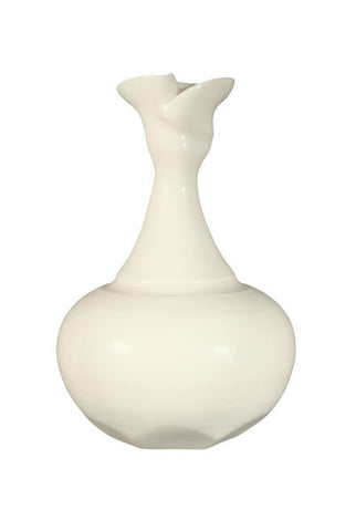 Zinc-Free Clear is a glossy transparent glaze that creates stunning high-fire glossy effects at mid-range temperatures. Amaranth Stoneware Canada.