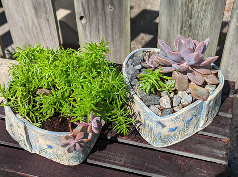 Wild Heart Planter - Amaranth Stoneware Canada