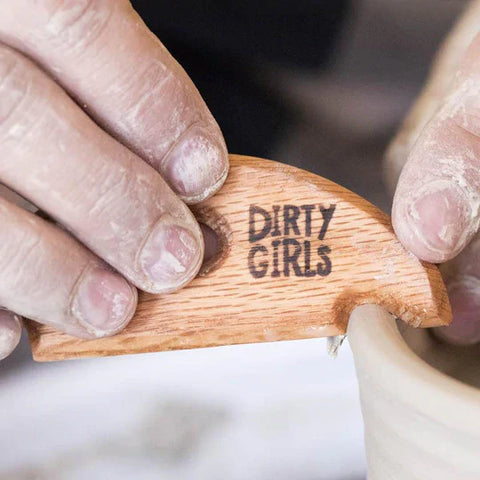 Dirty Girls Lip Service Rib shapes lips and cleans galleries with angled notches and a sharp 90° corner. Amaranth Stoneware Canada.