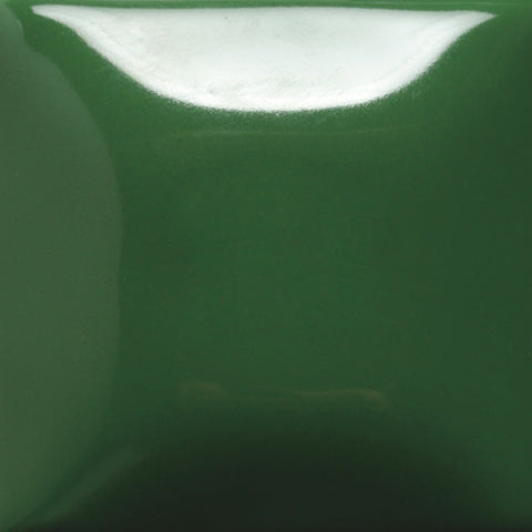 Just Froggy is a heavily pigmented, viscous Stroke & Coat® glaze. One coat gives a translucent finish; 2-3 coats for opacity and gloss at Cone 06.
At Cone 6: Opaque, no change. Amaranth Stoneware Canada.






