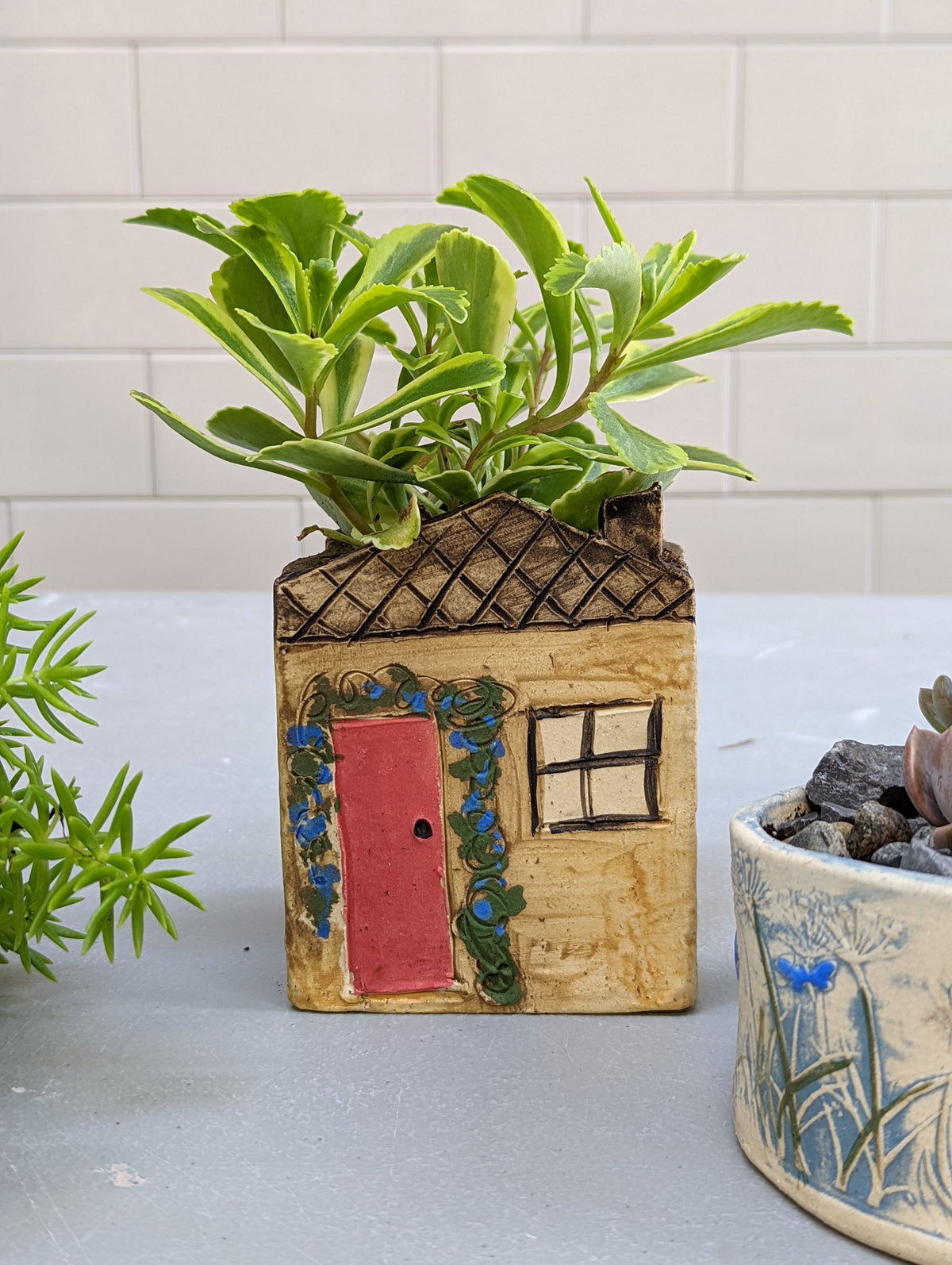 Country Cottage Home Planter